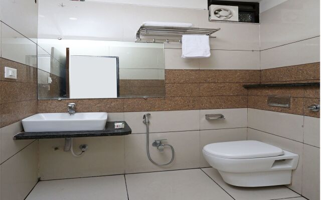 OYO BHO034 Hotel Ashirwad Regency