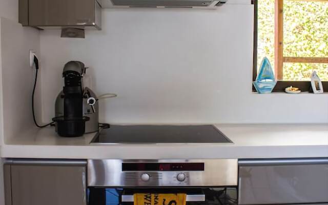 Modern Beach House Near Athens - Four Bedroom House, Sleeps 8