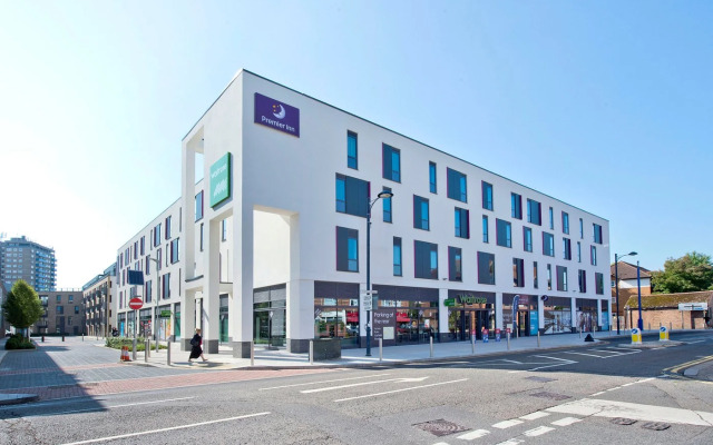 Premier Inn Addlestone