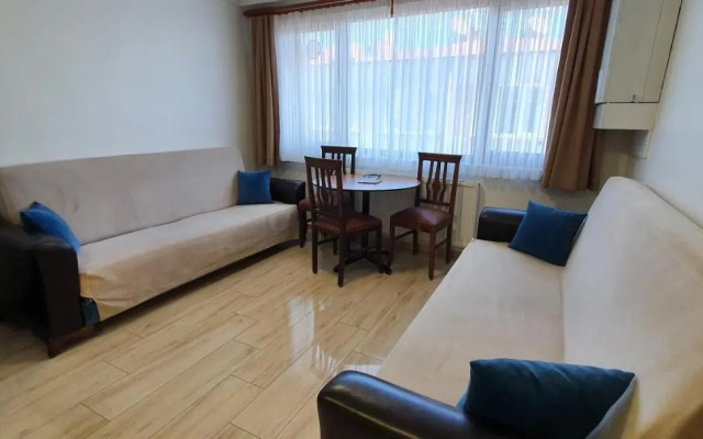 Glam 1BR Flat w/AC in the Heart of Cihangir