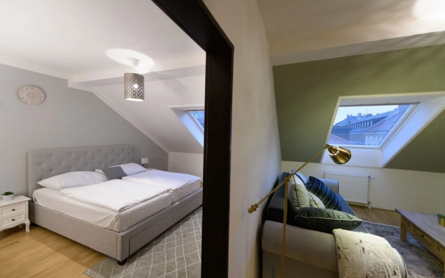 Ruzova Spot Apartments