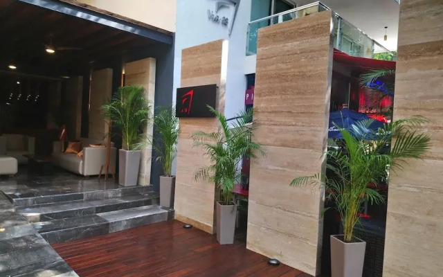 Luxury Condo Boutique