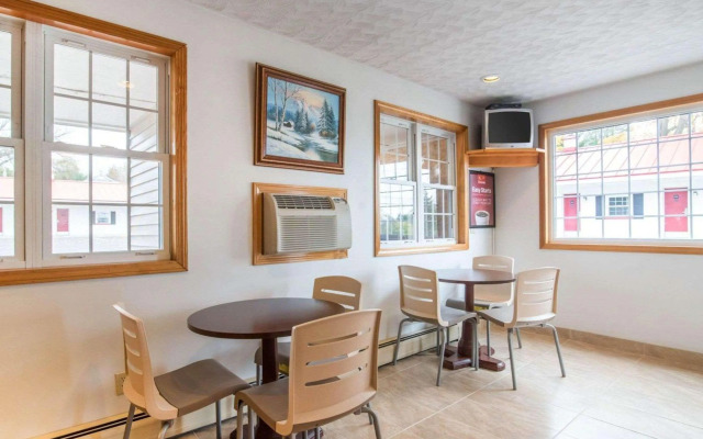 Econo Lodge St Albans