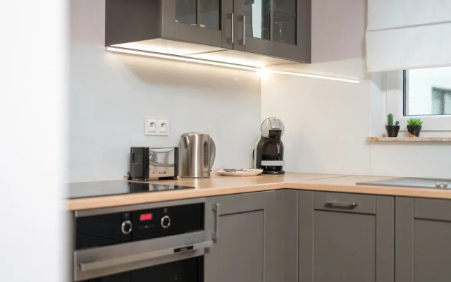 Apartament City View West by Renters