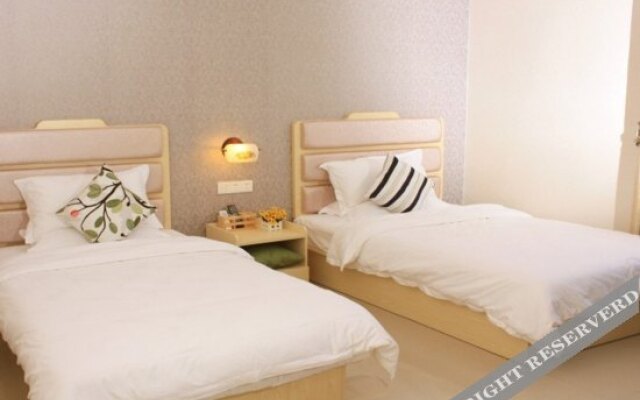 Weizhou Island Chunnuan Huakai Meijing Hotel