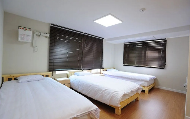 Hannah Guest House - Hostel