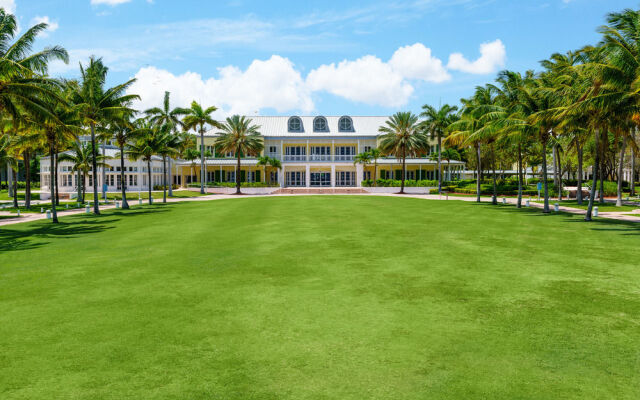 Grand Lucayan