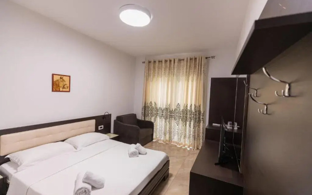 Hotel Pirro
