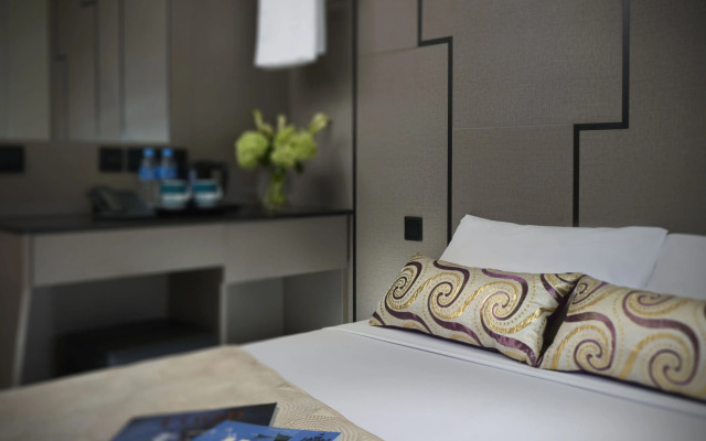 Hotel 81 Gold