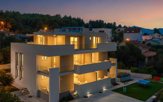 Apartments Alba 1