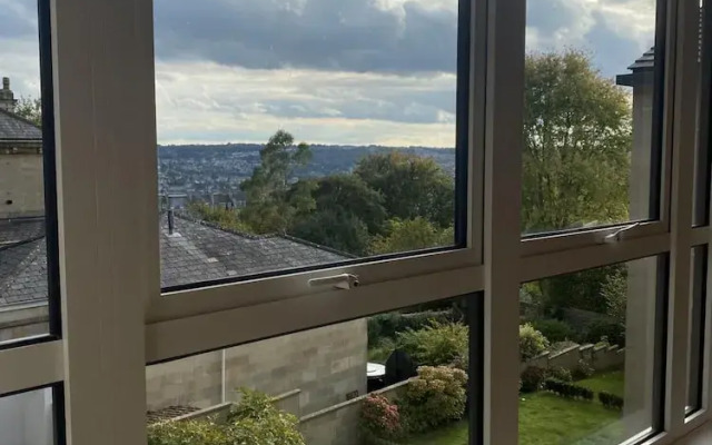 CH Apt 9 2bed in Bath