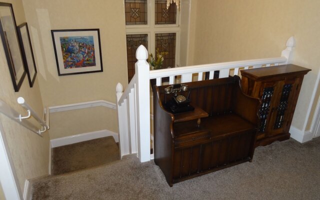 The Knowe Guest House