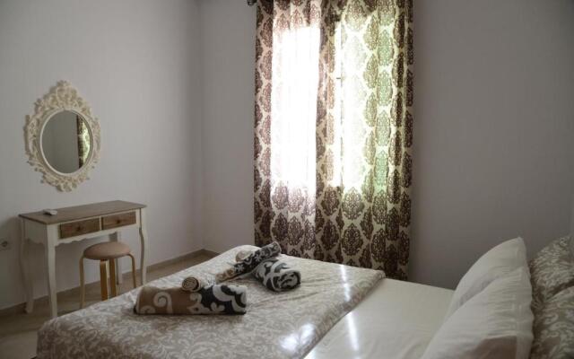 Hermes Apartment-2