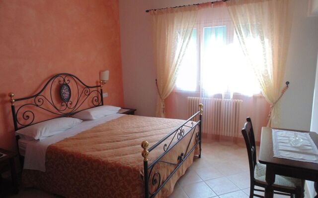 Bed And Breakfast Bigotti - economico, immerso nel verde vicino mare