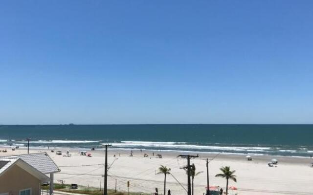 Lindo apartamento com vista para o mar