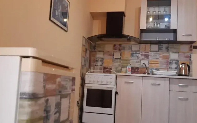 Family Hotel California - Varna