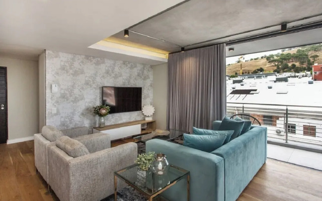 The Docklands 2 Bed Executive Apartment