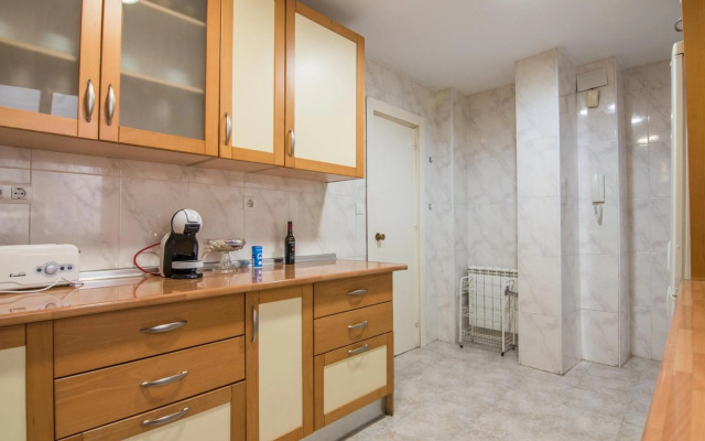 tuGuest Gran Via 42 Apartment