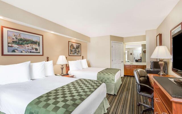 Baymont Inn & Suites - Orangeburg