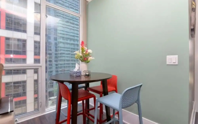 Applewood Suites - CN Tower & Convention