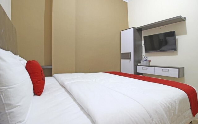 Greenhouse Exclusive Kost Tegalwaras by RedDoorz