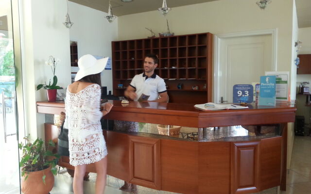 Colonides Beach Hotel