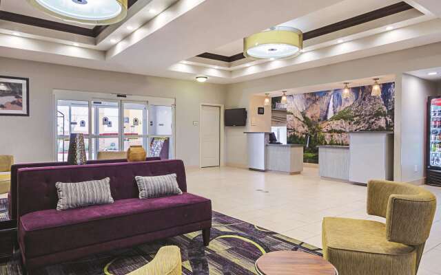 La Quinta Inn & Suites by Wyndham Fresno Northwest