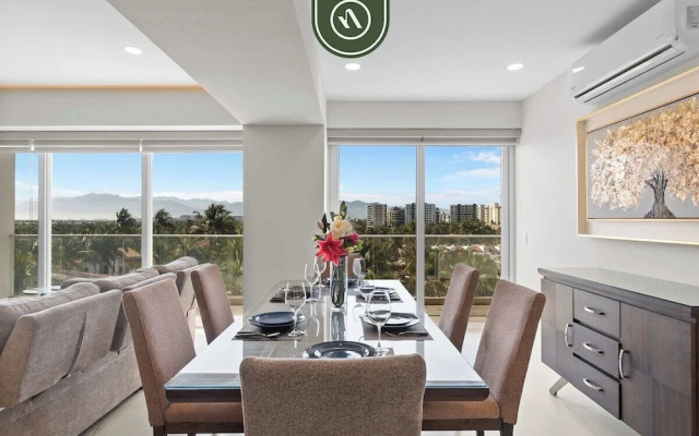 Tropical 2 BR Retreat - Close to the Beach - Pool