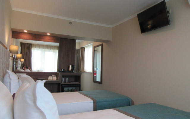 Hotel Cherno More