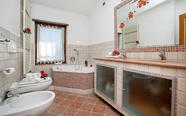Paulie Apartment in Riva del Garda