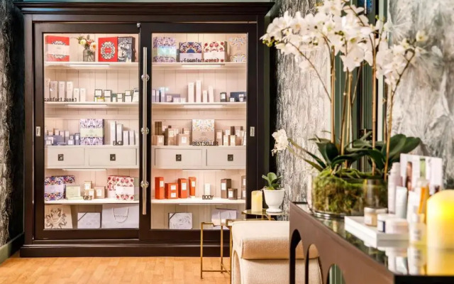 voco Lythe Hill Hotel & Spa by IHG