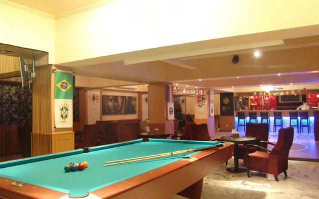 Hunt Champion Hotel