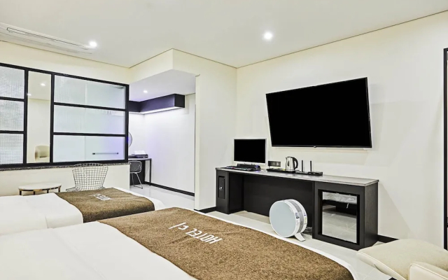 Osan Hotel D Benikea