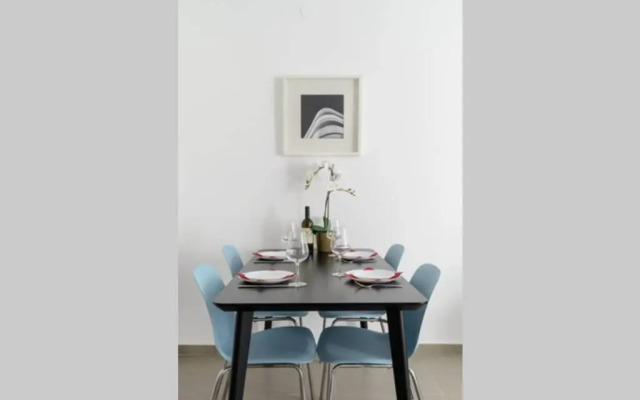 Botiuqe apartment . 100 meters from the beach