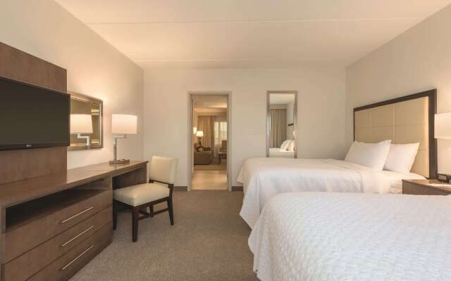 Embassy Suites by Hilton Milwaukee Brookfield