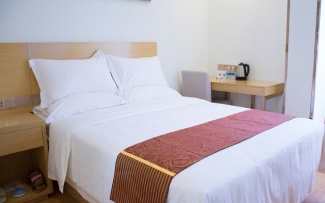 GreenTree Alliance Sanya First Market Hotel