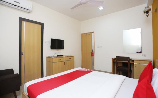 Gujral Hotel By OYO Rooms