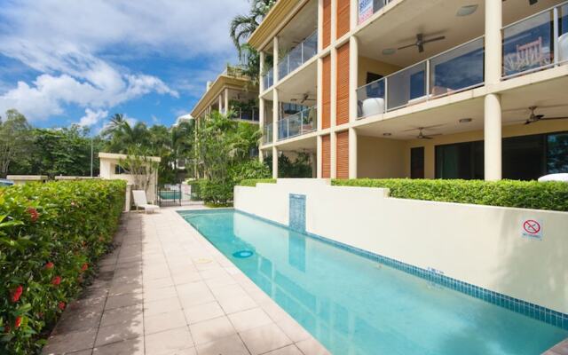 Peponi 2 - Beachfront Apartment