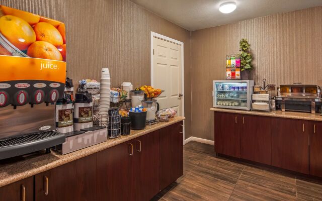 Best Western Luxury Inn