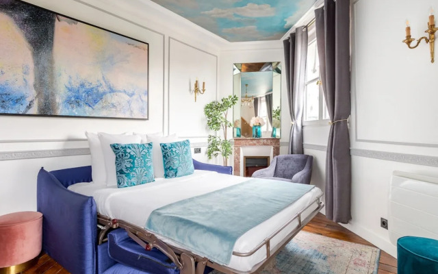 Merveil Luxury Suites - Royale - Saint Honore view