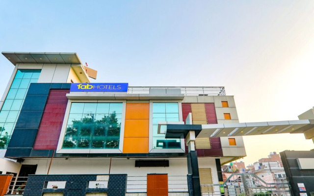Capital O 16639 Hotel Shri Pushpraj