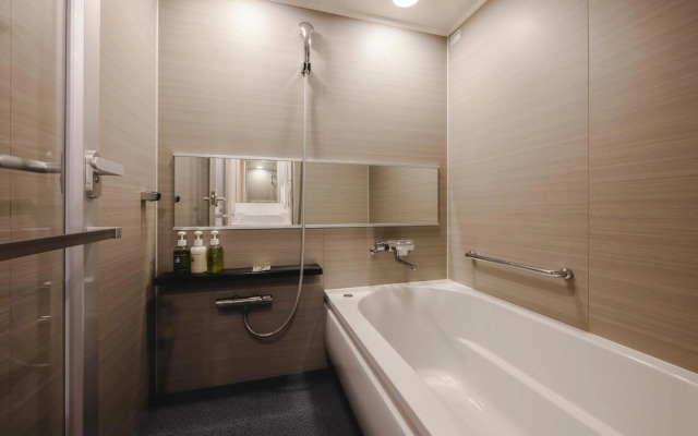 Lunara Home Living by Daphna Management