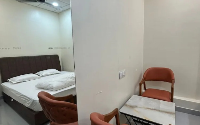 Hotel Wagheshwari