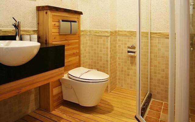 Yangjiao Cun Haijing Homestay