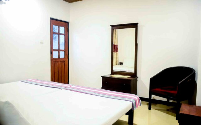 Yoho Hikkaduwa Beach House