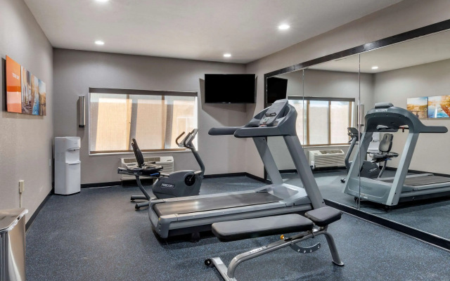 Comfort Inn & Suites