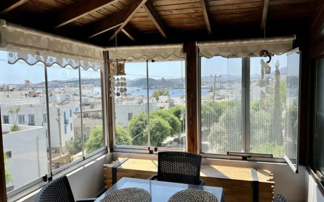 House Close to Beach With a Sea View in Bodrum