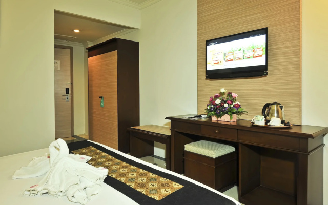 Hotel Grasia Semarang – Guest Rooms – Semarang