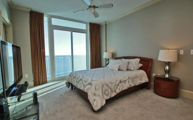 Bel Sole Penthouse 1801