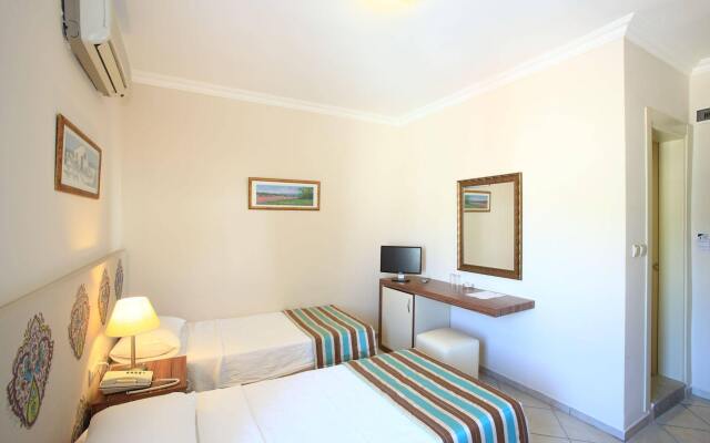 Paloma Hotel